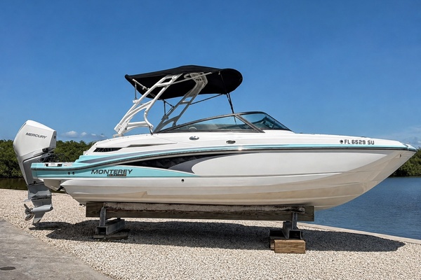 24ft Monterey Yacht For Sale