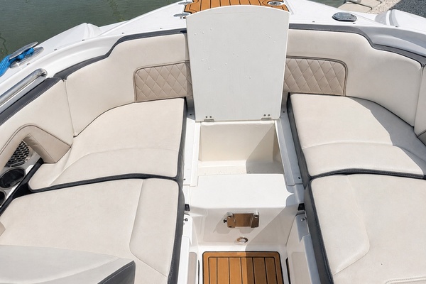 24ft Monterey Yacht For Sale