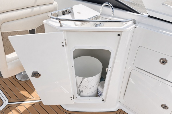 24ft Monterey Yacht For Sale