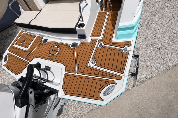24ft Monterey Yacht For Sale