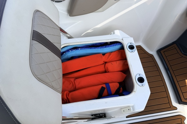 24ft Monterey Yacht For Sale