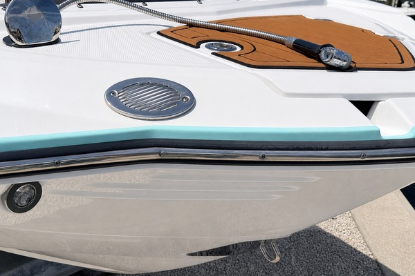 24ft Monterey Yacht For Sale