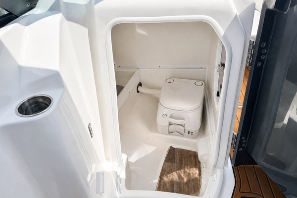 24ft Monterey Yacht For Sale