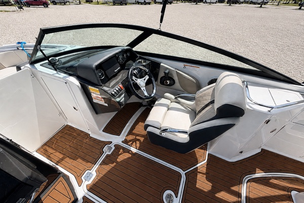 24ft Monterey Yacht For Sale