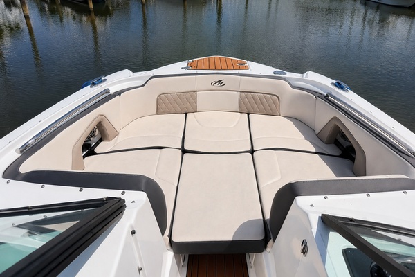 24ft Monterey Yacht For Sale