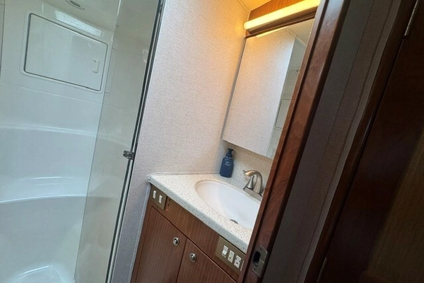 Ocean Yachts 42SS Yacht For Sale