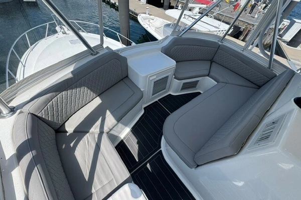 Ocean Yachts 42SS Yacht For Sale