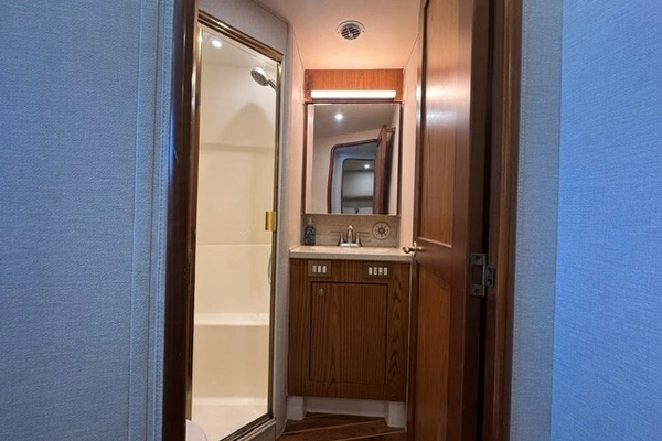 Ocean Yachts 42SS Yacht For Sale