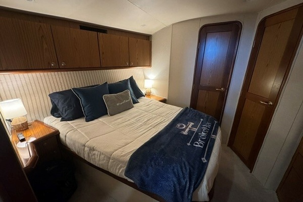 BrokeHer 42ft Ocean Yachts Yacht For Sale