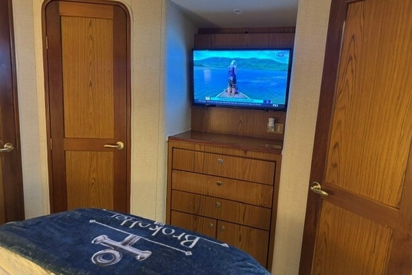 BrokeHer 42ft Ocean Yachts Yacht For Sale