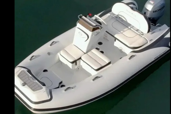 13FT (3.96M) WALKER BAY
