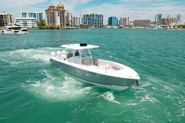 Photo of the 2024 Jupiter 38 HFS
