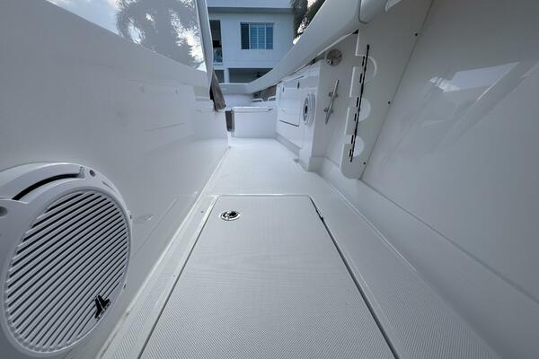 2024Jupiter 38 ft 38 HFS