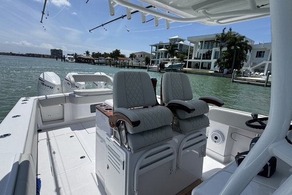 2024Jupiter 38 ft 38 HFS