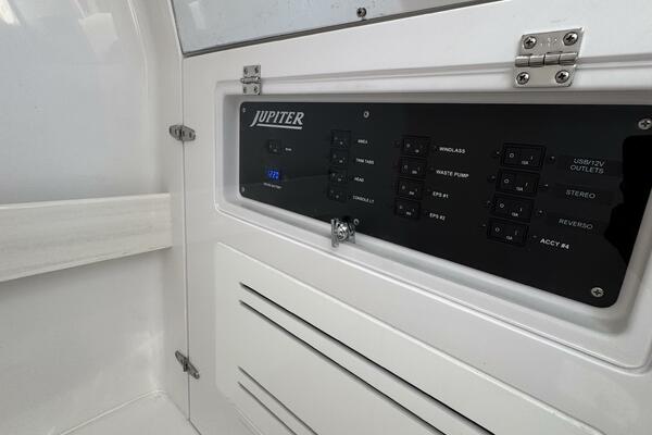 2024Jupiter 38 ft 38 HFS