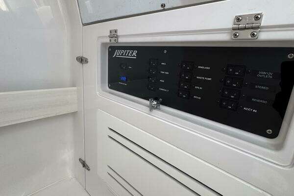 Jupiter 38 HFS Yacht For Sale
