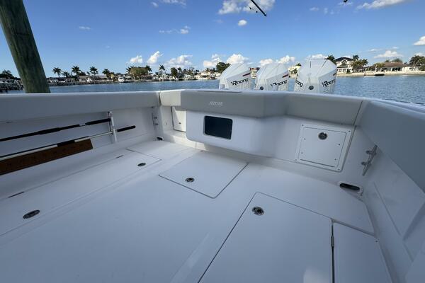 2024Jupiter 38 ft 38 HFS
