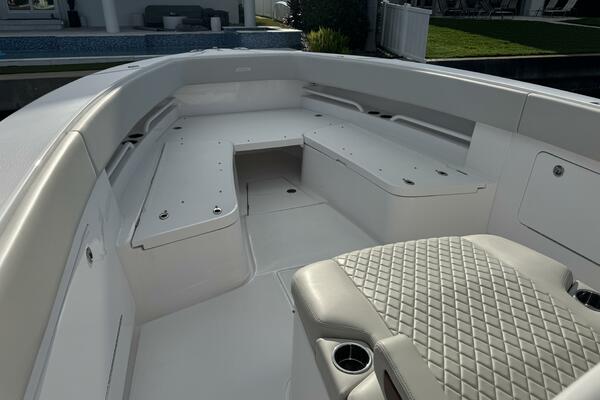2024Jupiter 38 ft 38 HFS