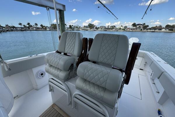 2024Jupiter 38 ft 38 HFS