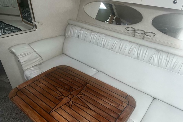 33ft Sea Ray Yacht For Sale