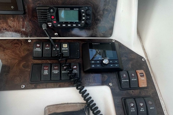 33ft Sea Ray Yacht For Sale