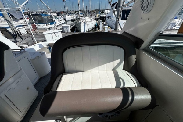 33ft Sea Ray Yacht For Sale