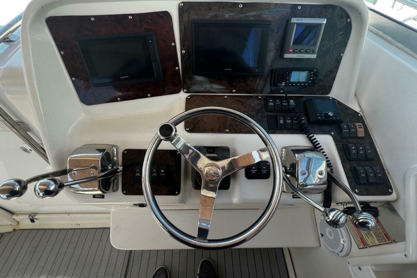 33ft Sea Ray Yacht For Sale