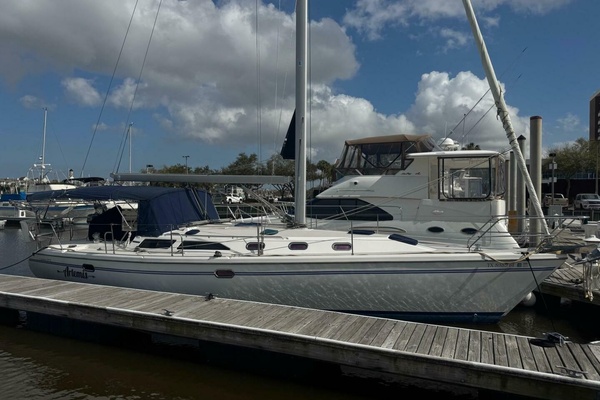 42ft Catalina Yacht For Sale