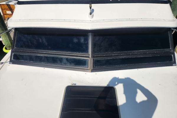 33ft Bertram Yacht For Sale