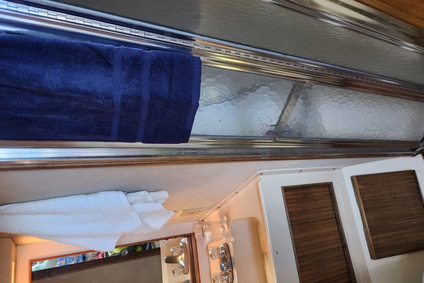 33ft Bertram Yacht For Sale