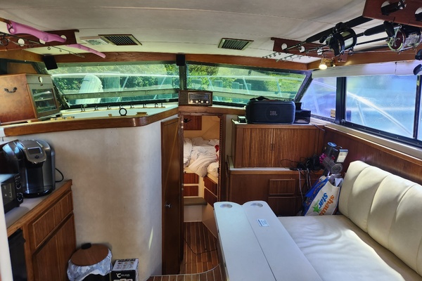 33ft Bertram Yacht For Sale