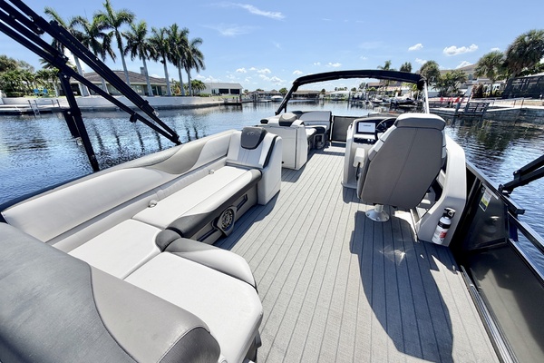 23ft Avalon Yacht For Sale