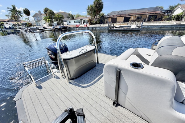 23ft Avalon Yacht For Sale