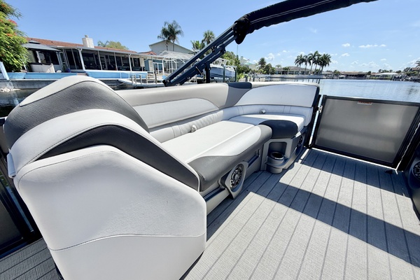23ft Avalon Yacht For Sale