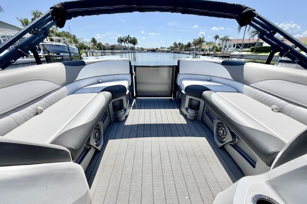 23ft Avalon Yacht For Sale