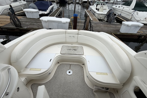 29ft Sea Ray Yacht For Sale