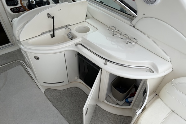 29ft Sea Ray Yacht For Sale