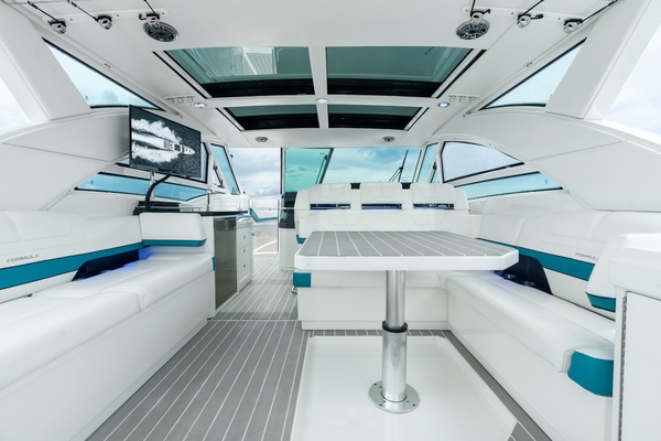 43ft Formula Yacht For Sale