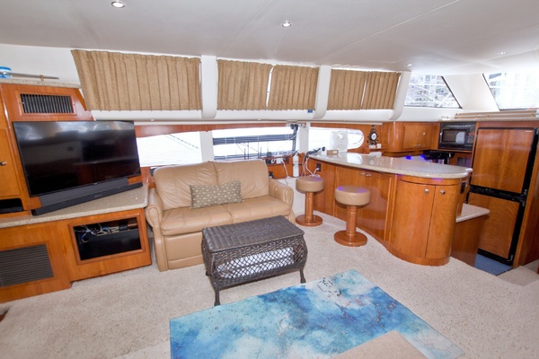 All Hanz on Deck II 46ft Carver Yacht For Sale