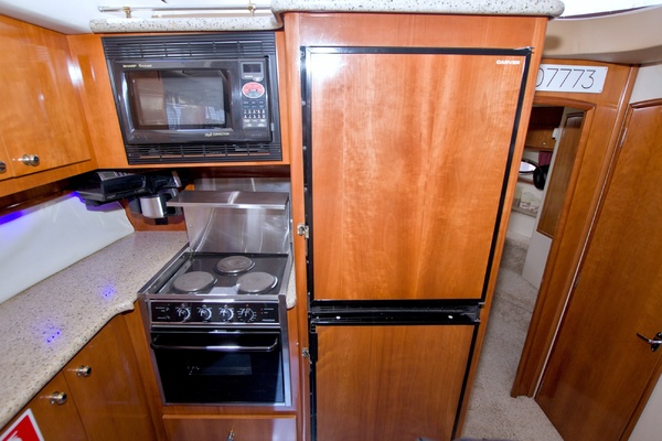 All Hanz on Deck II 46ft Carver Yacht For Sale