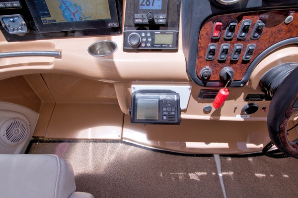 All Hanz on Deck II 46ft Carver Yacht For Sale