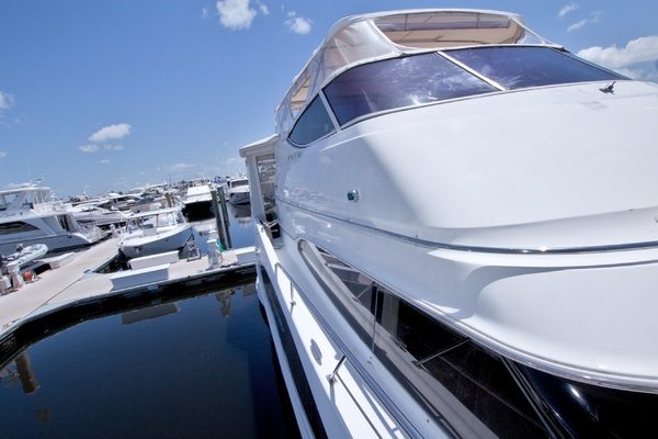 All Hanz on Deck II 46ft Carver Yacht For Sale