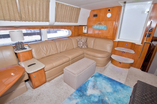 All Hanz on Deck II 46ft Carver Yacht For Sale