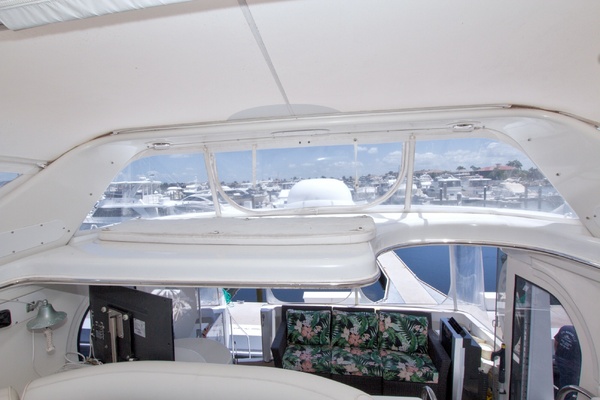 All Hanz on Deck II 46ft Carver Yacht For Sale