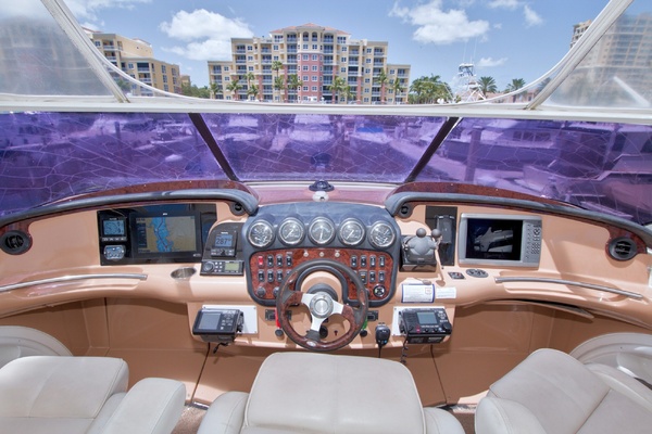 All Hanz on Deck II 46ft Carver Yacht For Sale