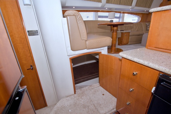 All Hanz on Deck II 46ft Carver Yacht For Sale