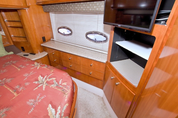 All Hanz on Deck II 46ft Carver Yacht For Sale