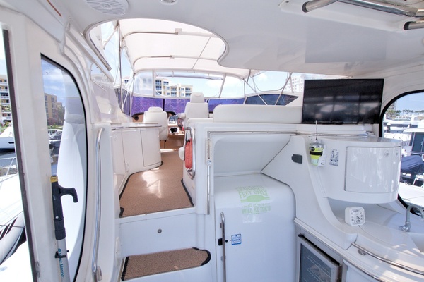 All Hanz on Deck II 46ft Carver Yacht For Sale