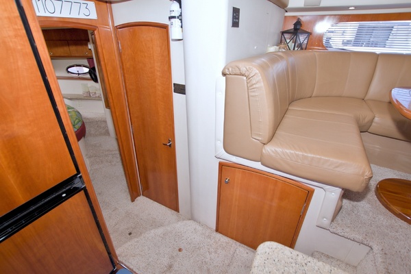All Hanz on Deck II 46ft Carver Yacht For Sale