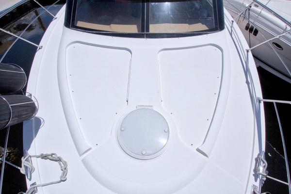 All Hanz on Deck II 46ft Carver Yacht For Sale